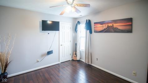1605 Warren Lake Court Indianapolis IN 46229