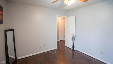 1605 Warren Lake Court Indianapolis IN 46229