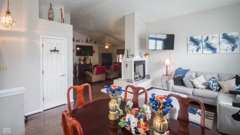 1605 Warren Lake Court Indianapolis IN 46229