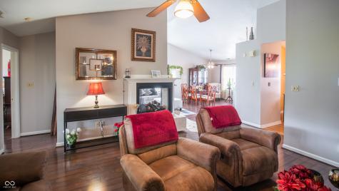 1605 Warren Lake Court Indianapolis IN 46229