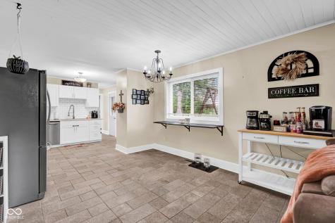 4611 E County Road 100 N Avon IN 46123