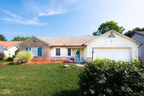 8514 Midsummer Drive Indianapolis IN 46239