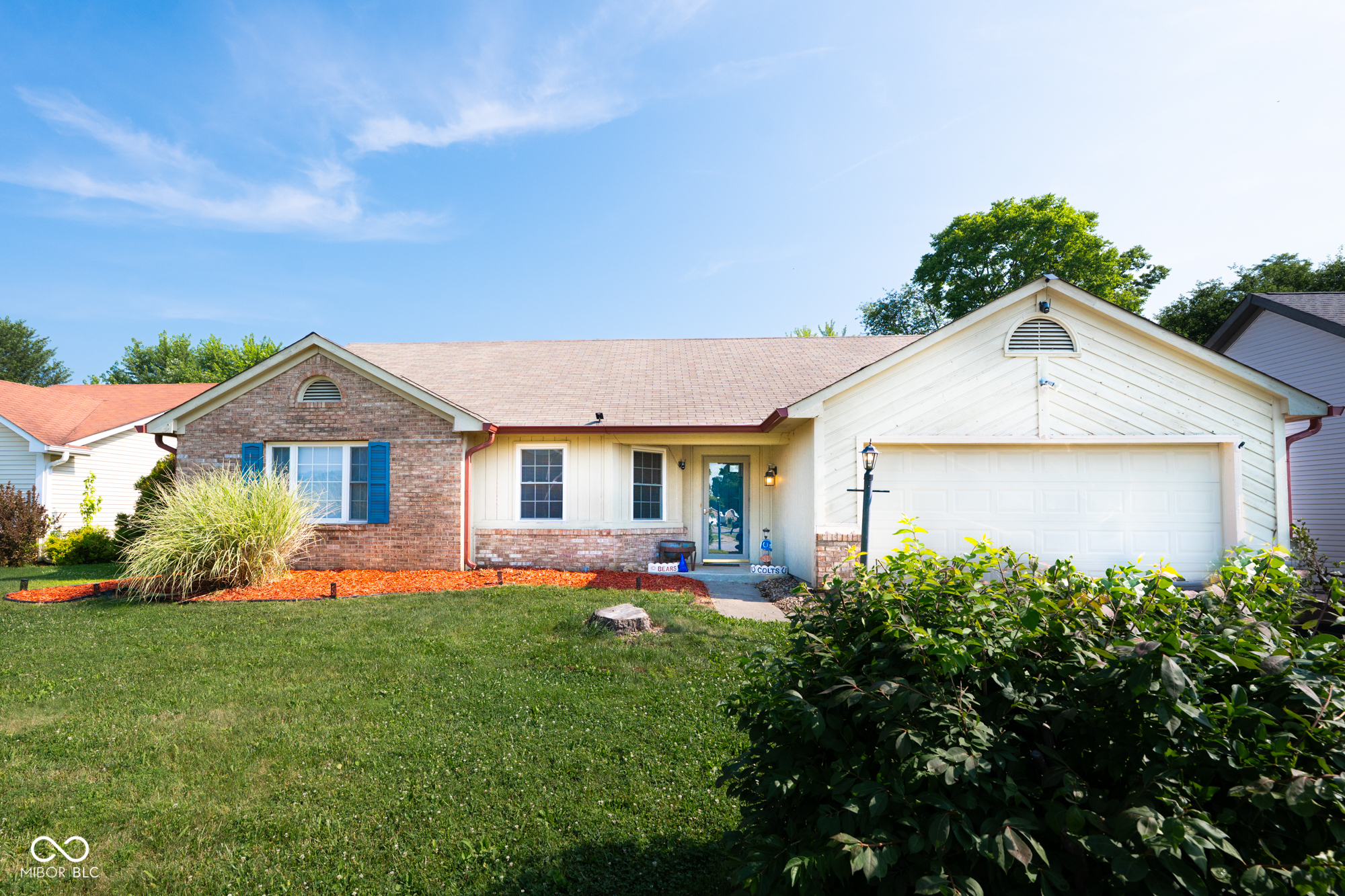 8514 Midsummer Drive Indianapolis IN 46239
