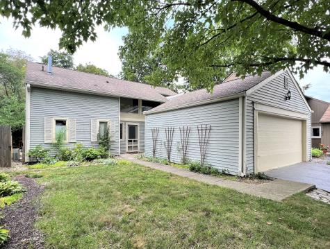 858 Woodcross Court Avon IN 46123