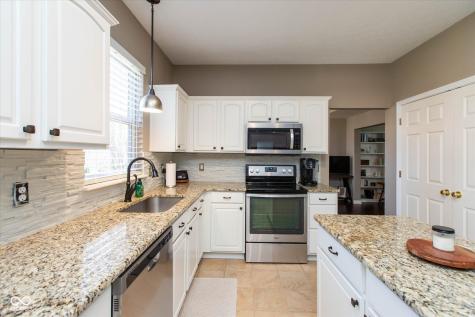 6481 Timber Leaf Lane Indianapolis IN 46236