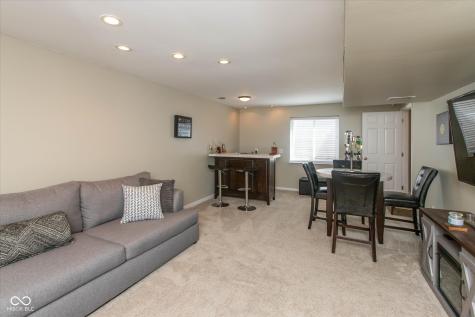 6481 Timber Leaf Lane Indianapolis IN 46236