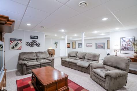 8344 Hunters Meadow Court Indianapolis IN 46259