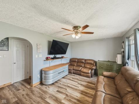 6421 S State Road 59 Clay City IN 47841