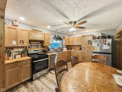 6421 S State Road 59 Clay City IN 47841