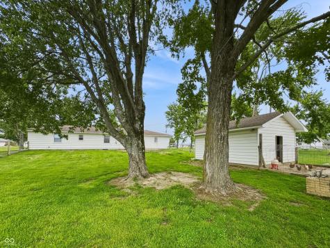 6421 S State Road 59 Clay City IN 47841
