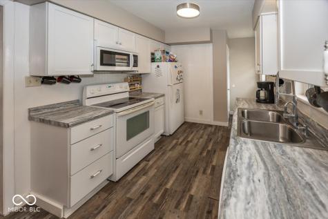 229 S 4th Avenue Beech Grove IN 46107