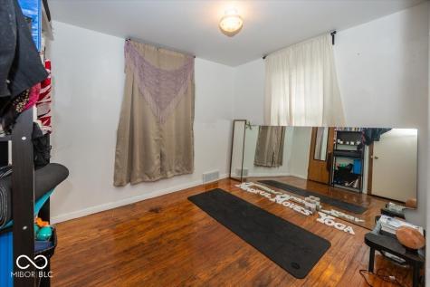 229 S 4th Avenue Beech Grove IN 46107