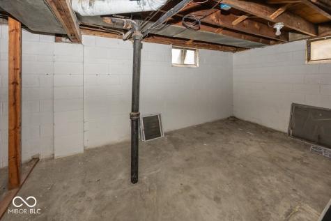 229 S 4th Avenue Beech Grove IN 46107
