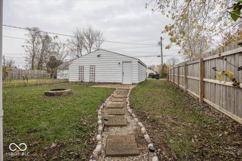 229 S 4th Avenue Beech Grove IN 46107