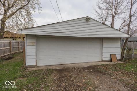 229 S 4th Avenue Beech Grove IN 46107