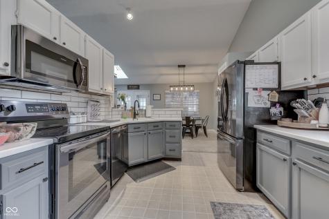 4241 Saffron Drive Indianapolis IN 46237