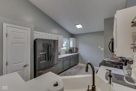 4241 Saffron Drive Indianapolis IN 46237