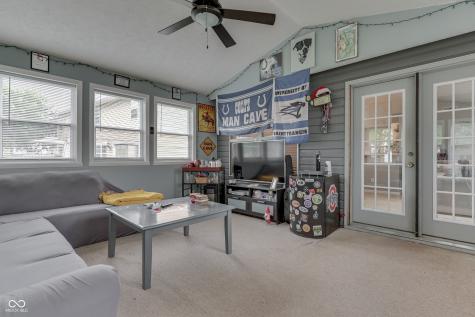 4241 Saffron Drive Indianapolis IN 46237