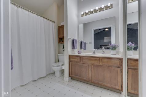 4241 Saffron Drive Indianapolis IN 46237