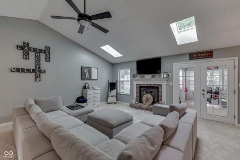 4241 Saffron Drive Indianapolis IN 46237