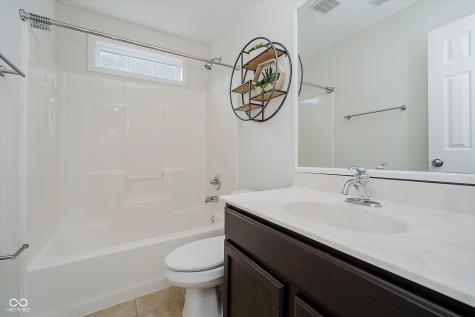 10047 Perlita Place Fishers IN 46038