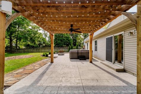 10047 Perlita Place Fishers IN 46038