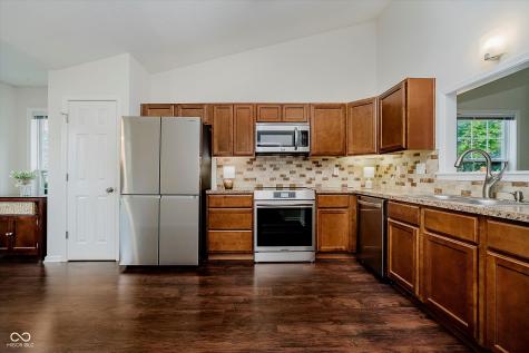 10047 Perlita Place Fishers IN 46038