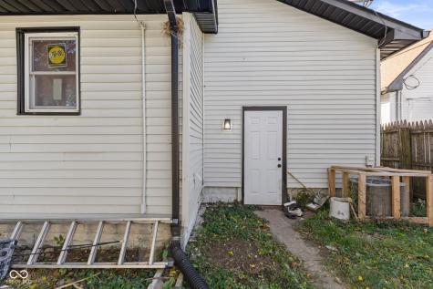 241 N Pershing Avenue Indianapolis IN 46222