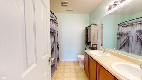 2356 Bridlewood Drive Franklin IN 46131