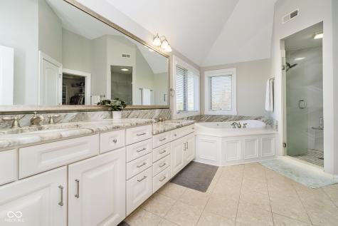 546 Bolderwood Lane Carmel IN 46032