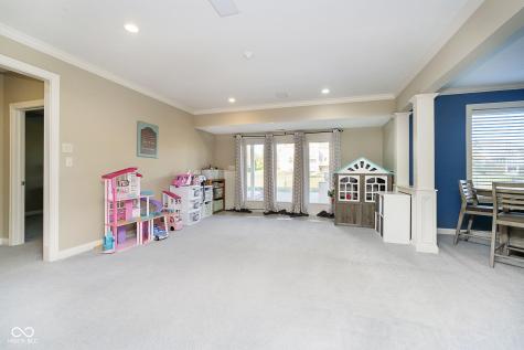 546 Bolderwood Lane Carmel IN 46032