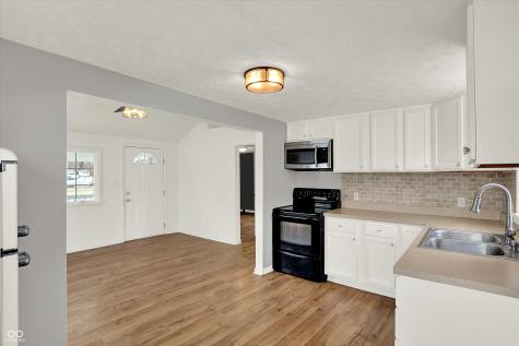 1106 S Dequincy Street Indianapolis IN 46203