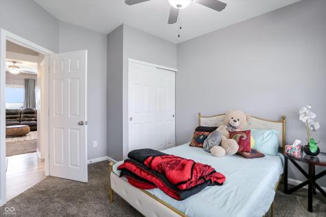 1331 Horse Shoe Greenwood IN 46143