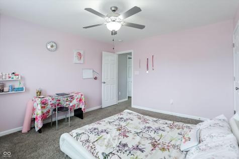 1331 Horse Shoe Greenwood IN 46143