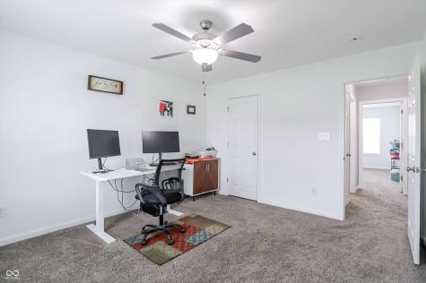 1331 Horse Shoe Greenwood IN 46143