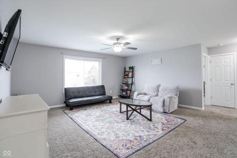 1331 Horse Shoe Greenwood IN 46143