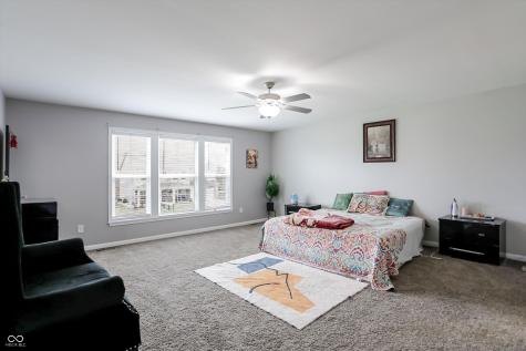 1331 Horse Shoe Greenwood IN 46143