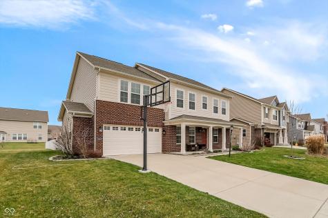 1331 Horse Shoe Greenwood IN 46143