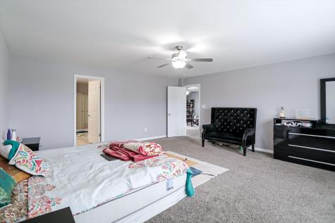 1331 Horse Shoe Greenwood IN 46143