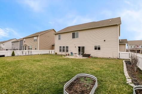 1331 Horse Shoe Greenwood IN 46143