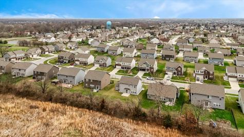 1331 Horse Shoe Greenwood IN 46143