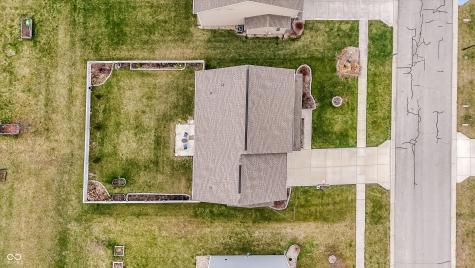 1331 Horse Shoe Greenwood IN 46143
