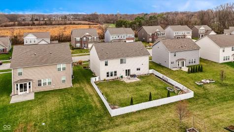 1331 Horse Shoe Greenwood IN 46143