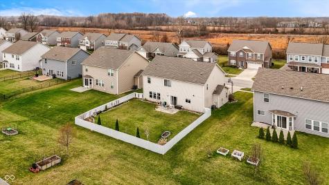 1331 Horse Shoe Greenwood IN 46143