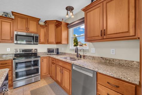 457 Prentiss Way Avon IN 46123