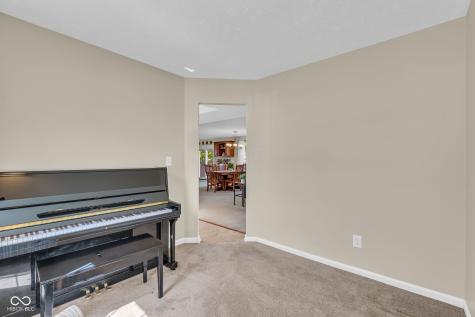 457 Prentiss Way Avon IN 46123