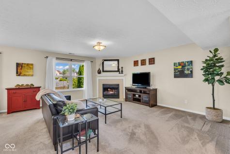 457 Prentiss Way Avon IN 46123