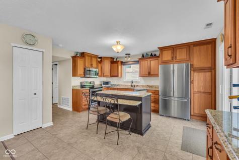 457 Prentiss Way Avon IN 46123