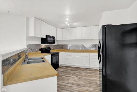9951 Big Bend Drive Indianapolis IN 46234