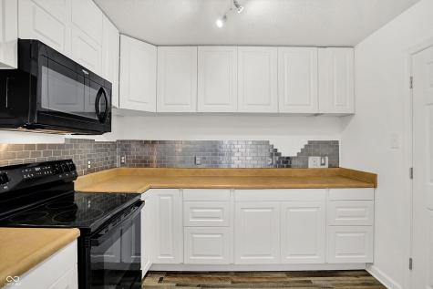 9951 Big Bend Drive Indianapolis IN 46234